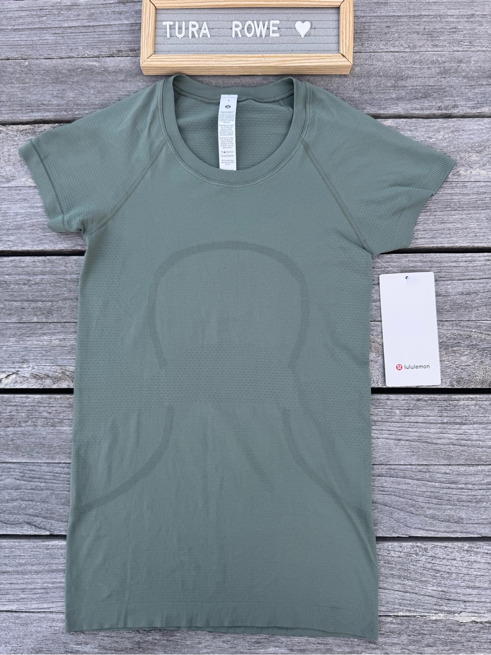 Lululemon Swiftly Tech Short Sleeve 2.0 Willow Leaf Size 4 NWT 🌿 - Picture 1 of 5